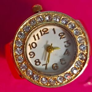 Elegant Gold  Women's Finger Watch With Pearlwhite Face